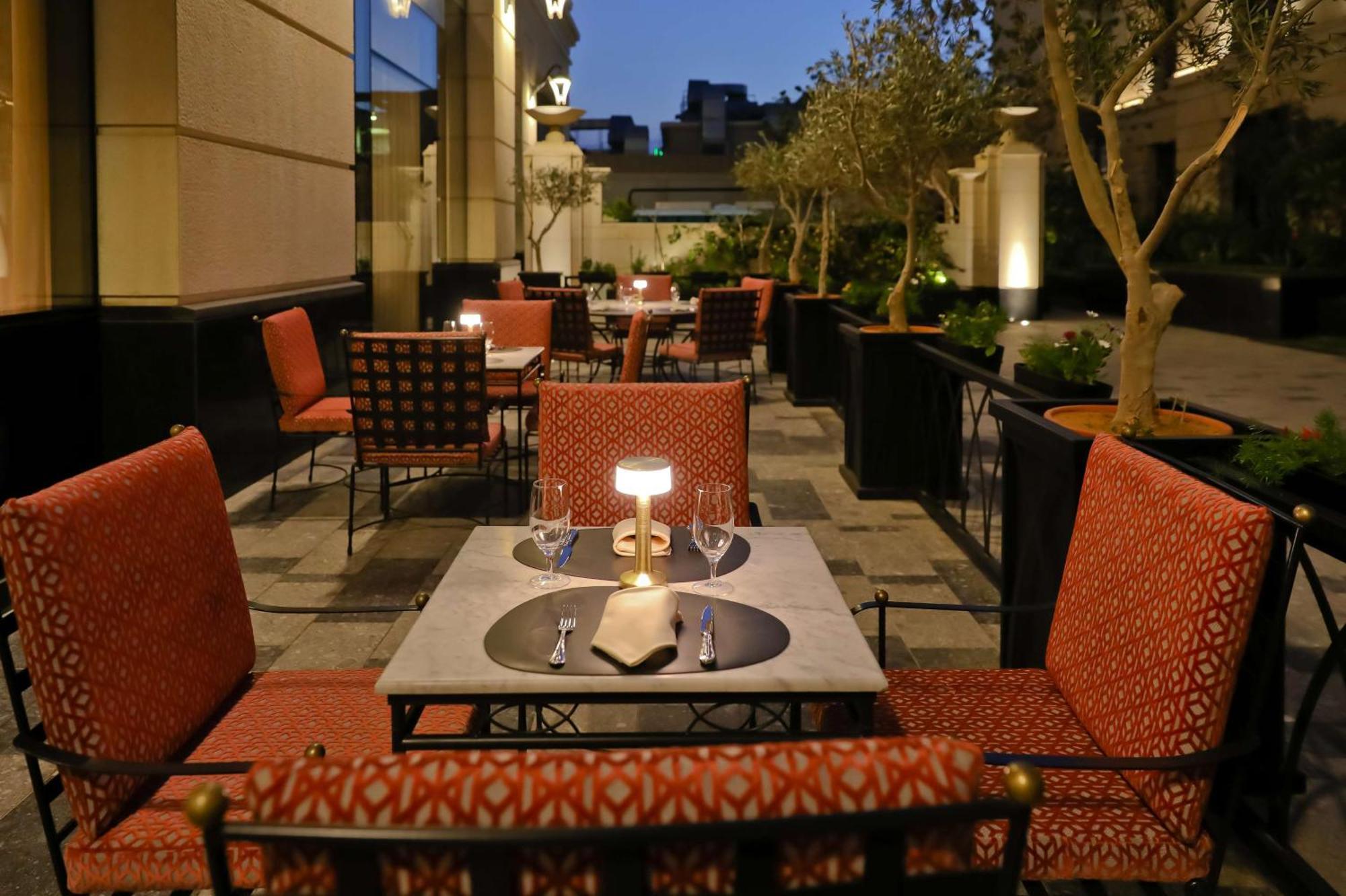 Mansard Riyadh, A Radisson Collection Hotel Dış mekan fotoğraf The Westin Cairo